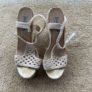 Steve Madden nude wedge size 9.5